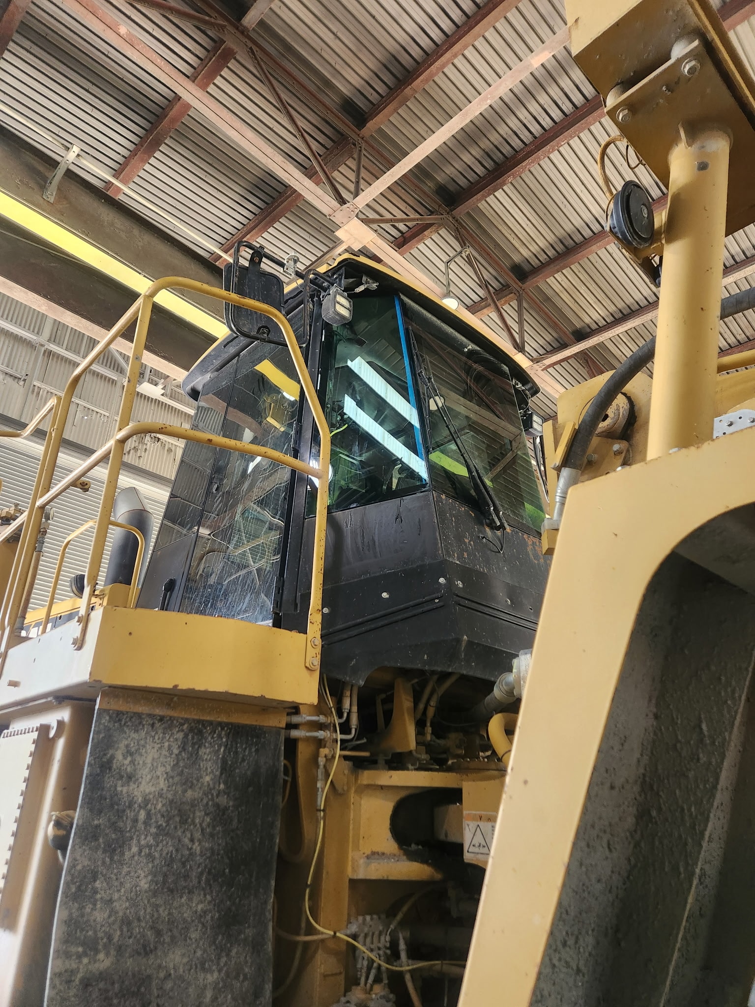 Fleet Service — Heavy Equipment Cab