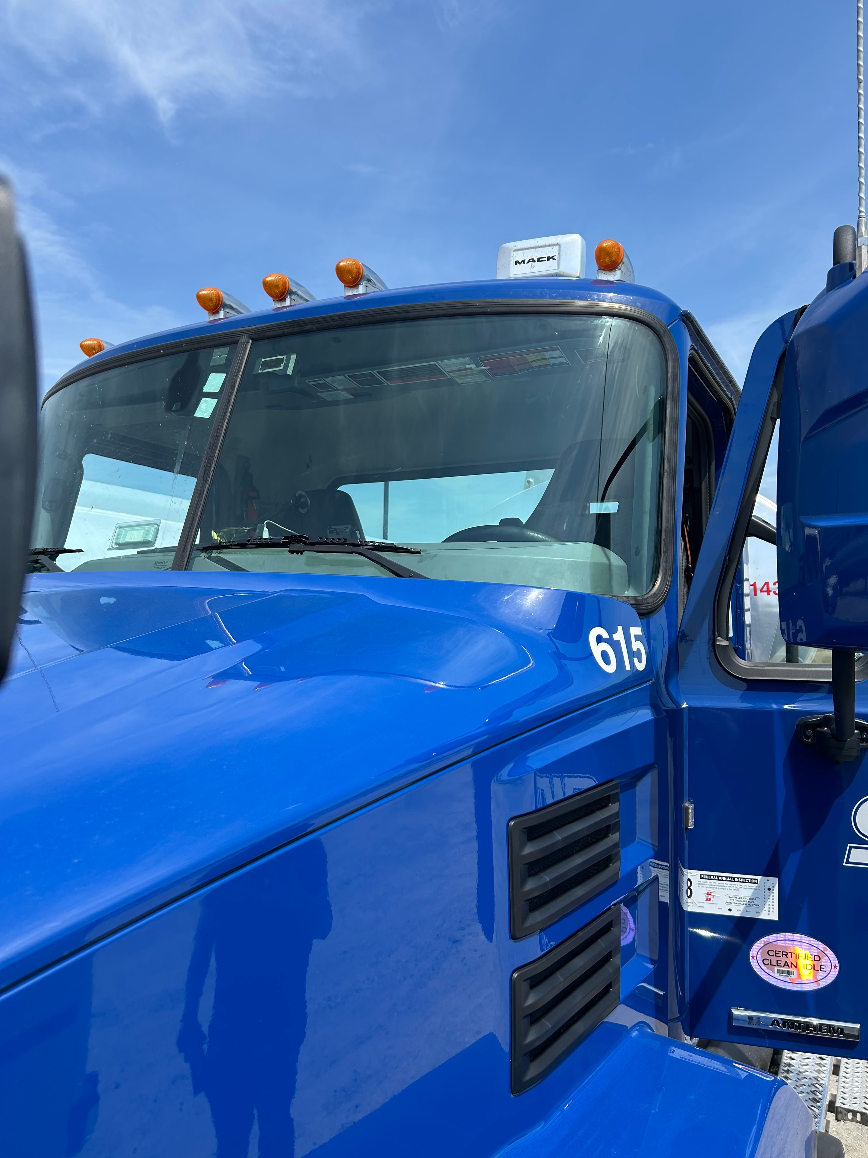 Fleet Service — Mack Truck #615